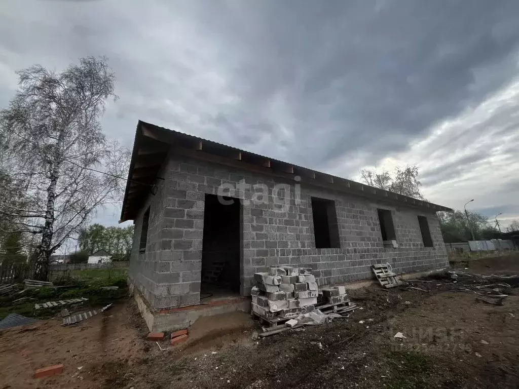 Дом в Башкортостан, Чишминский район, с. Енгалышево Школьная ул., 15 ... - Фото 1