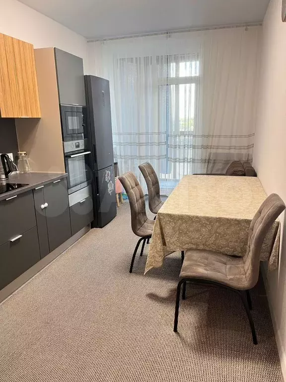 2-к. квартира, 70 м, 7/17 эт. - Фото 0
