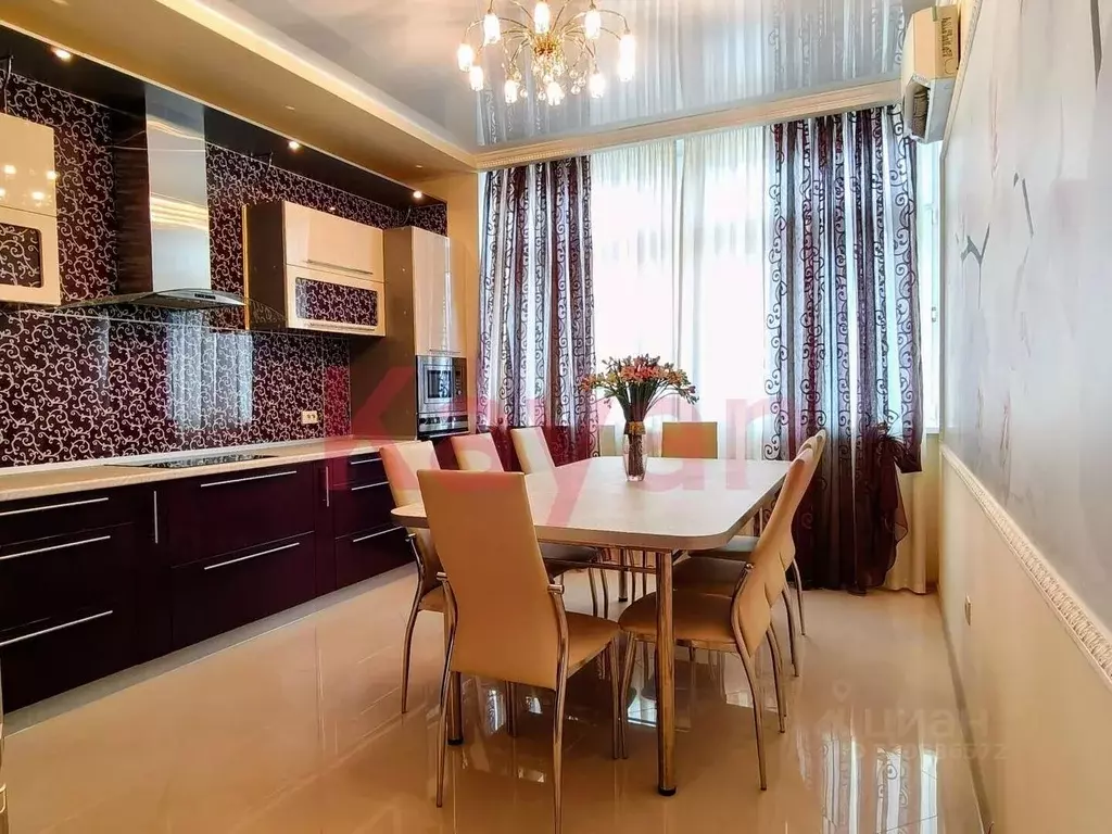 2-к кв. Краснодарский край, Геленджик ул. Шмидта, 8 (79.2 м) - Фото 1
