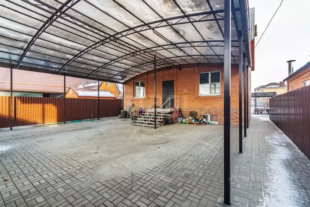 Дом в Ростовская область, Батайск Литовская ул. (200 м) - Фото 0