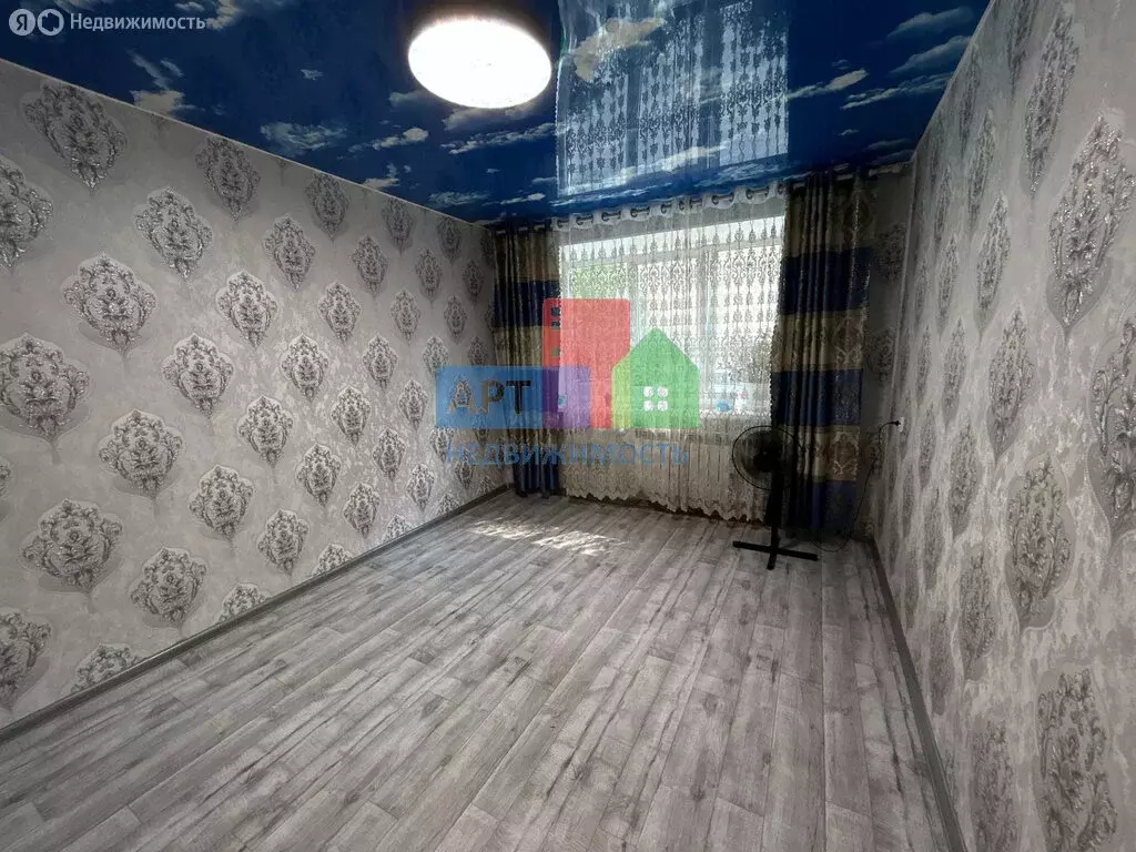 3-комнатная квартира: Нижний Тагил, улица Пархоменко, 145 (51.2 м) - Фото 1