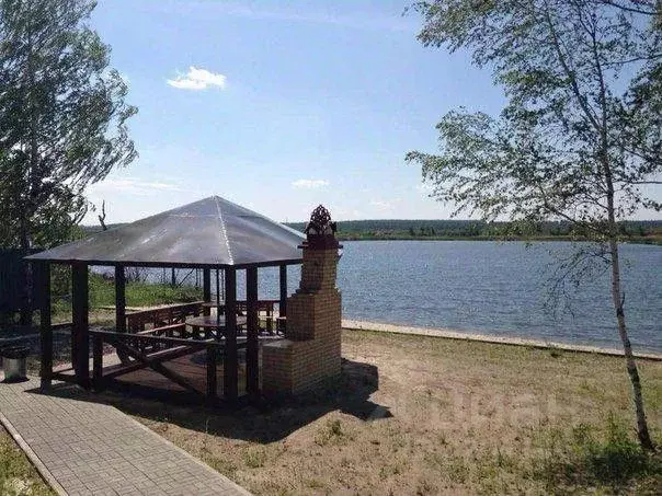 Дом в Тюменская область, Тюмень 4-й Салаирского тракта км (220 м) - Фото 1