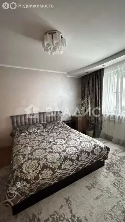 1-комнатная квартира: посёлок городского типа Октябрьский, улица 60 ... - Фото 1