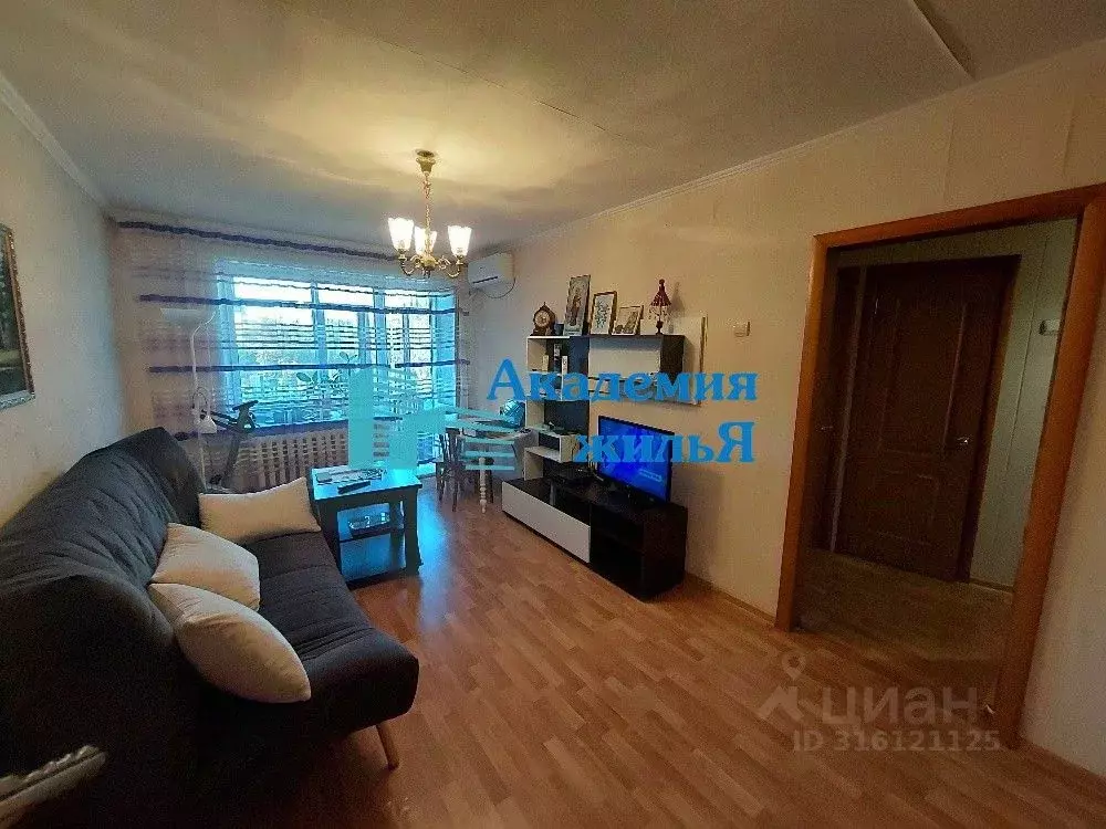2-к кв. Саратовская область, Балаково ул. Факел Социализма, 1 (47.0 м) - Фото 0