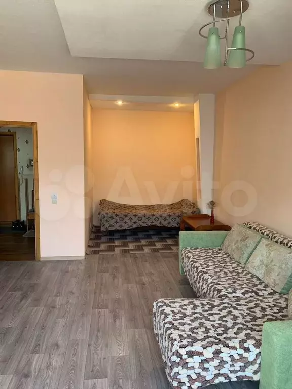 1-к. квартира, 42 м, 5/5 эт. - Фото 1