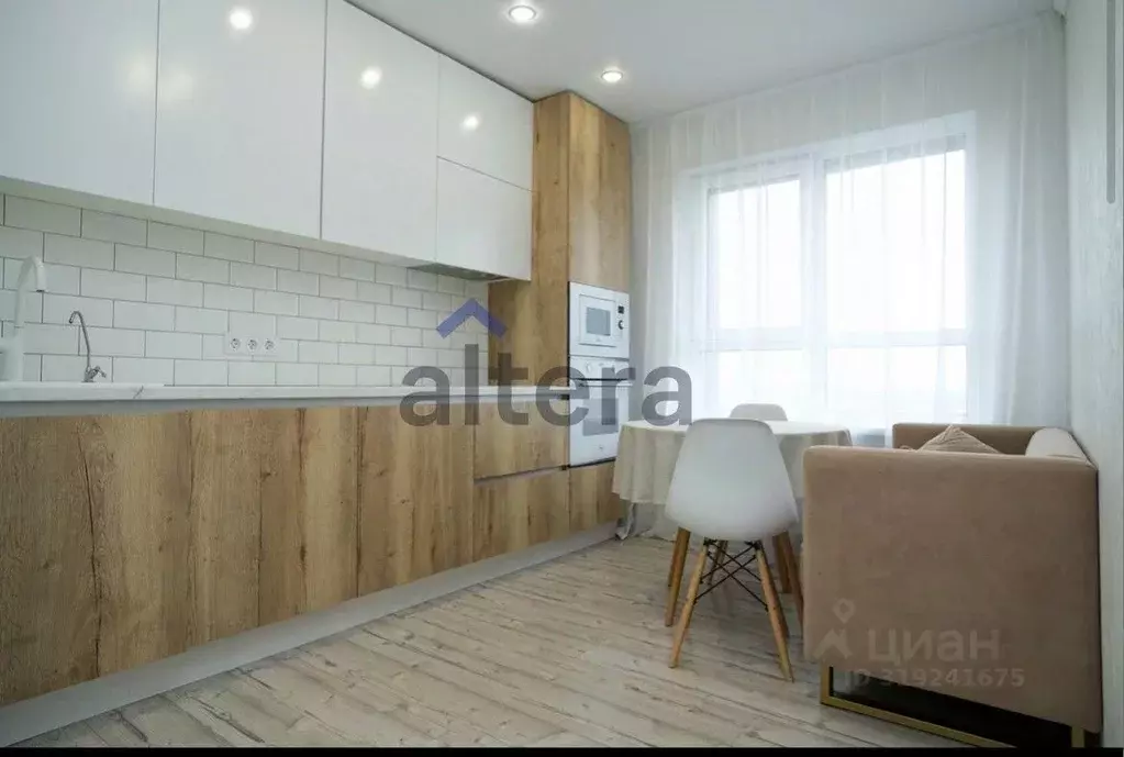 2-к кв. Татарстан, Казань ул. Рауиса Гареева, 105Б (57.0 м) - Фото 0
