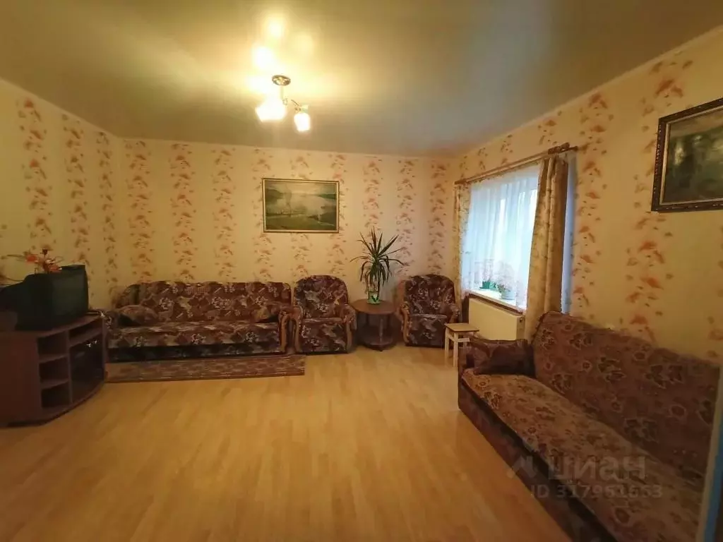 2-к кв. Псковская область, Себеж ул. Новая, 59А (50.0 м) - Фото 1