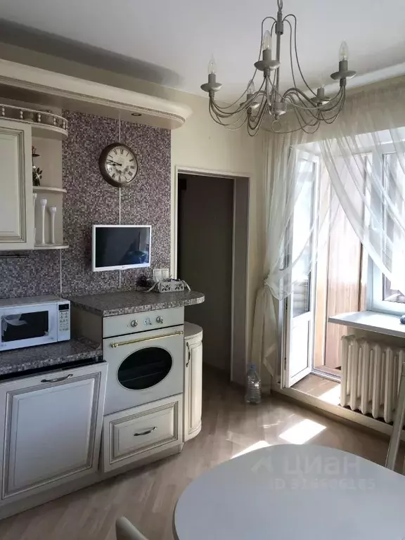2-к кв. Башкортостан, Уфа ул. Чернышевского, 105к1 (63.0 м) - Фото 1