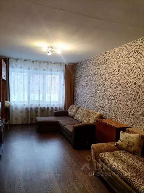 3-к кв. Омская область, Омск Заозерный мкр, ул. Тимофея Белозерова, 3 ... - Фото 1