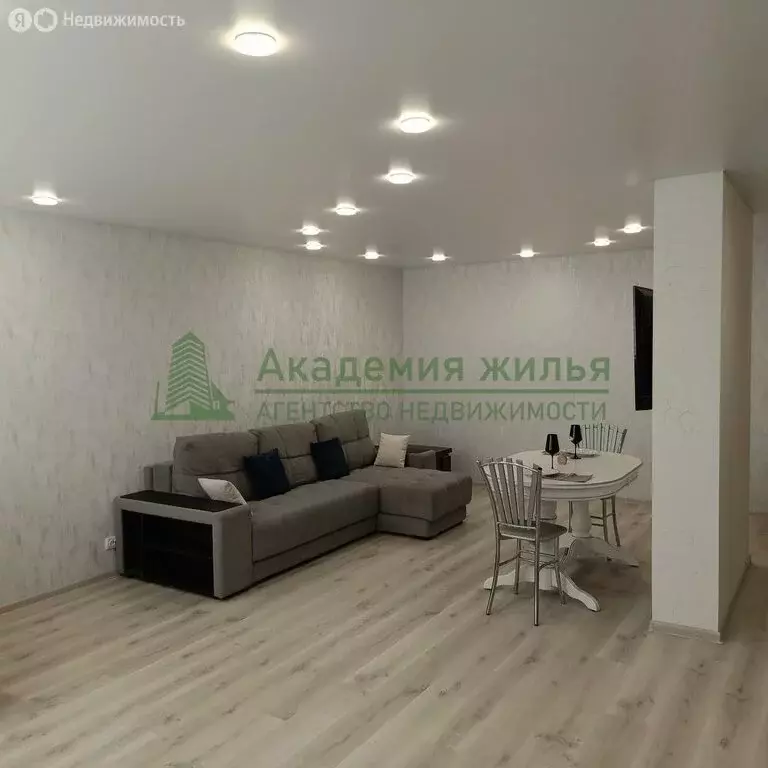 2-комнатная квартира: Саратов, 5-й Динамовский проезд, 10А (58.8 м) - Фото 1