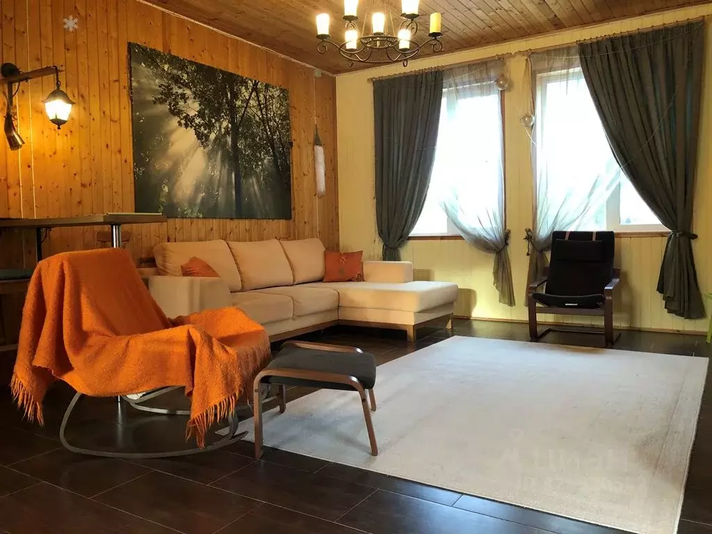 Дом в Калужская область, Жуковский муниципальный округ, д. Алопово, ... - Фото 1