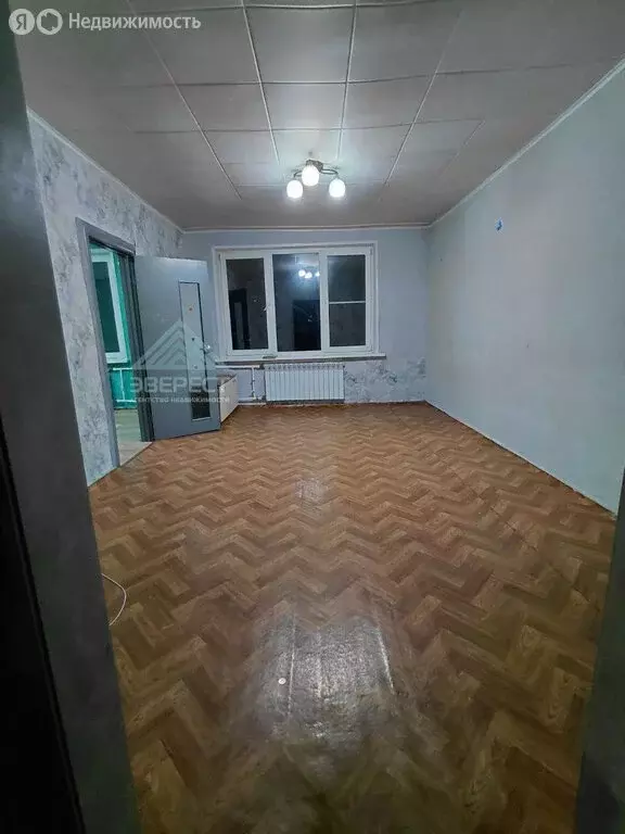 3-комнатная квартира: Черногорск, Заводская улица, 21 (61.3 м) - Фото 1