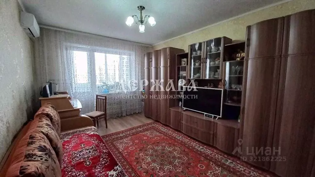 2-к кв. Белгородская область, Старый Оскол Юбилейный мкр, 2 (52.4 м) - Фото 0