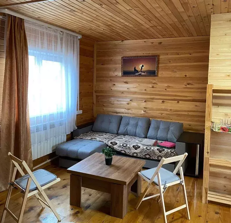 Комната Иркутская область, Ольхонский район, пос. Хужир ул. ... - Фото 0