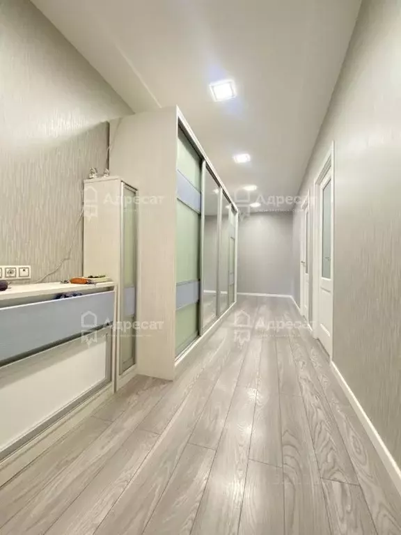 3-к кв. Волгоградская область, Волгоград Шекснинская ул., 64 (98.5 м) - Фото 1