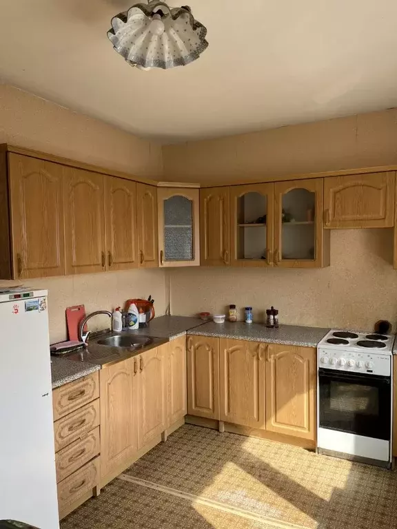 2-к кв. Омская область, Омск ул. Арнольда Нейбута, 7 (72.0 м) - Фото 2