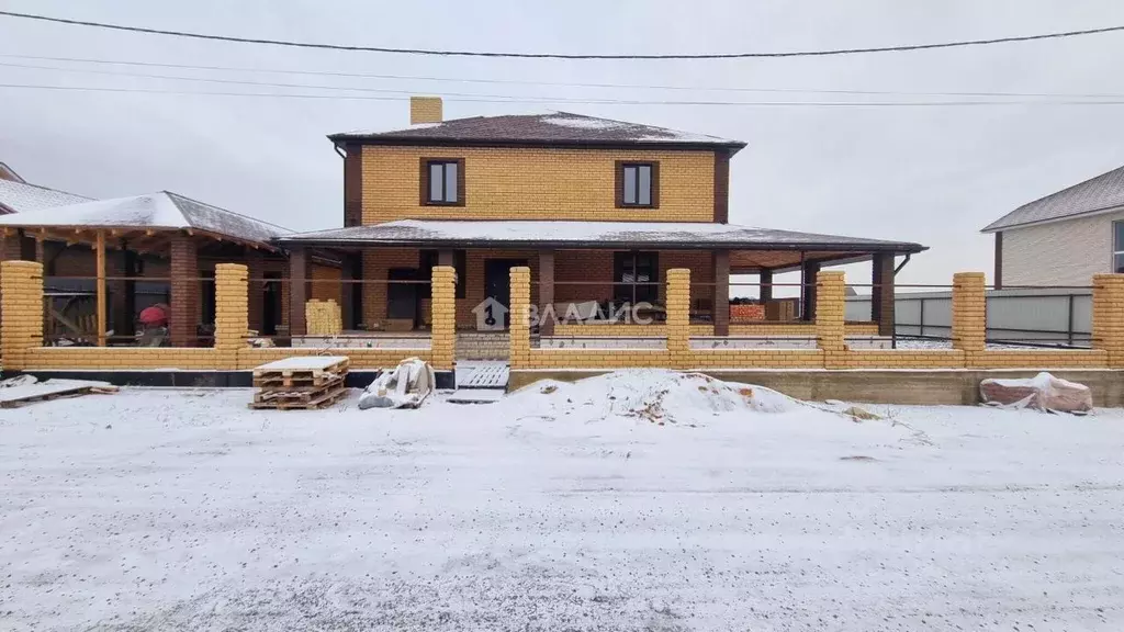 Дом в Липецкая область, Грязинский муниципальный округ, с. Каменное ... - Фото 1
