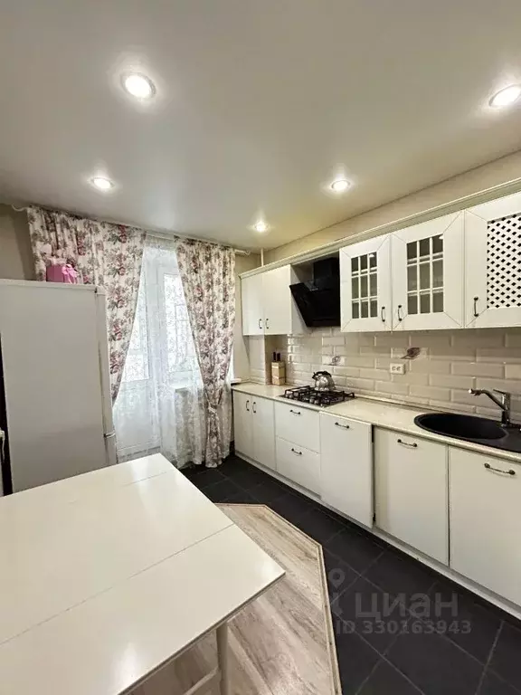 2-к кв. Татарстан, Казань ул. Салиха Батыева, 5 (50.0 м) - Фото 1