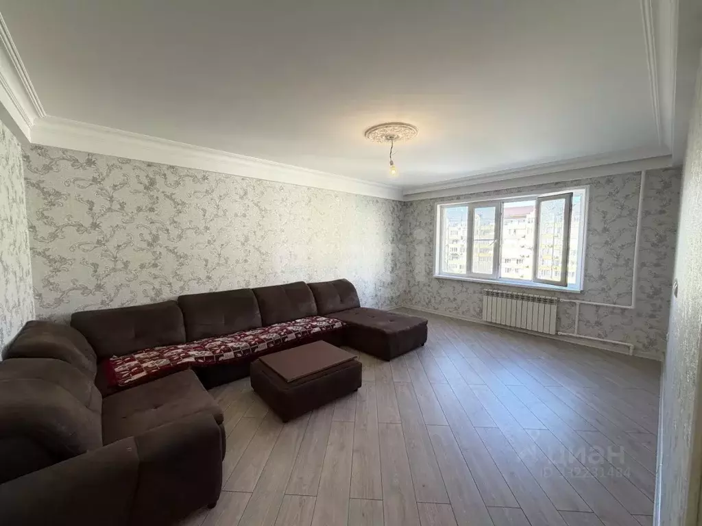 3-к кв. Дагестан, Каспийск ул. Зейнудина Батманова, 12 (84.0 м) - Фото 1