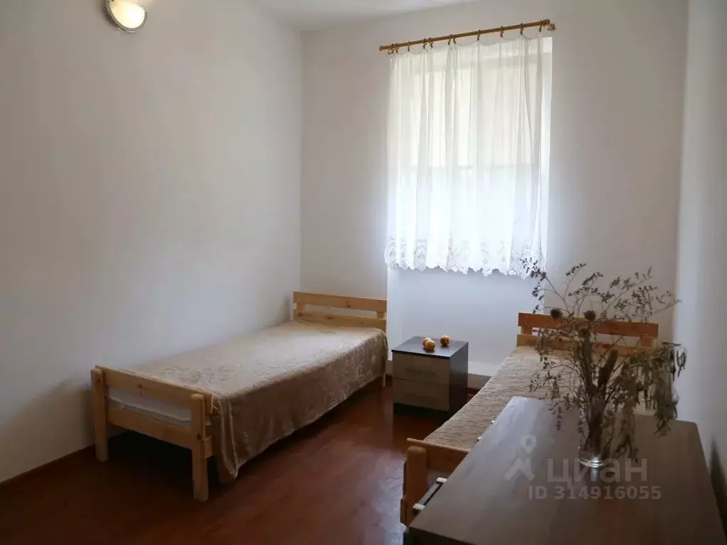 Комната Крым, Сакский район, Молочненское с/пос, с. Витино ул. ... - Фото 1