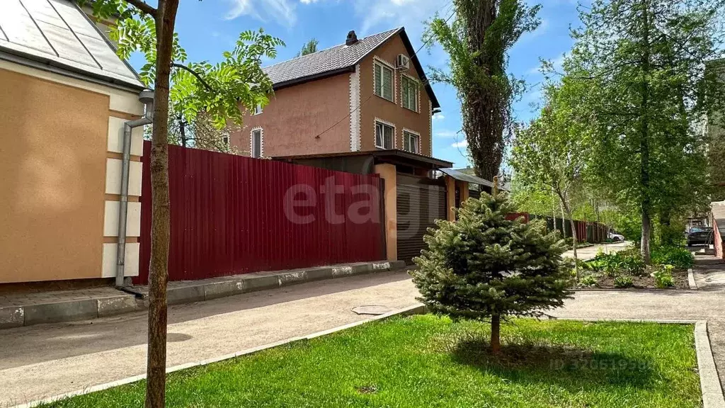 Дом в Саратовская область, Саратов проезд 3-й имени Н.Г. ... - Фото 0