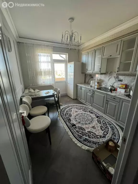 2-комнатная квартира: Махачкала, улица Кадиева, 21А (60 м) - Фото 0