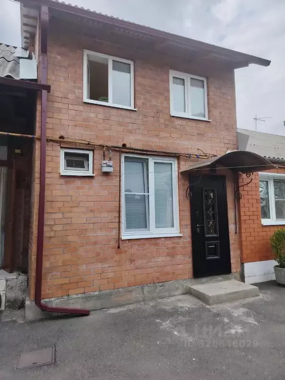 Дом в Северная Осетия, Владикавказ просп. Коста, 106 (58 м) - Фото 1