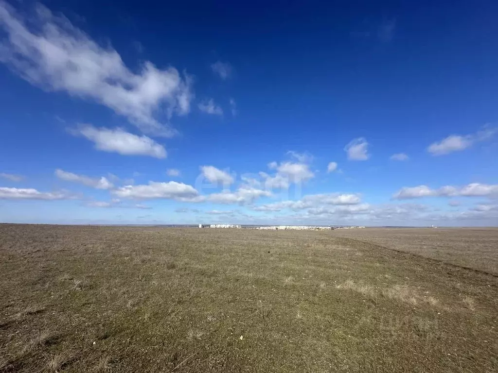 Участок в Крым, Евпатория городской округ, Новоозерное пгт  (6.19 ... - Фото 1