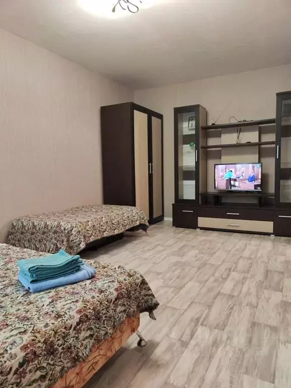 1-к кв. Тюменская область, Тобольск 10-й мкр, 14 (36.0 м) - Фото 2