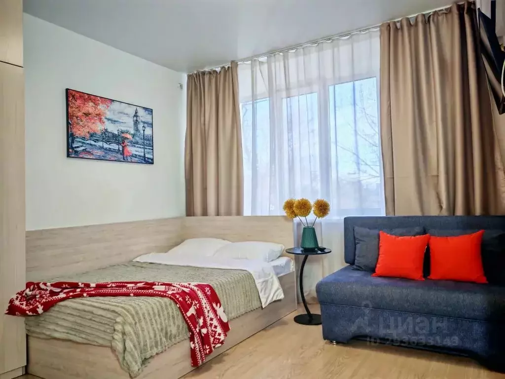 Студия Приморский край, Владивосток Верхнепортовая ул., 64 (18.0 м) - Фото 1