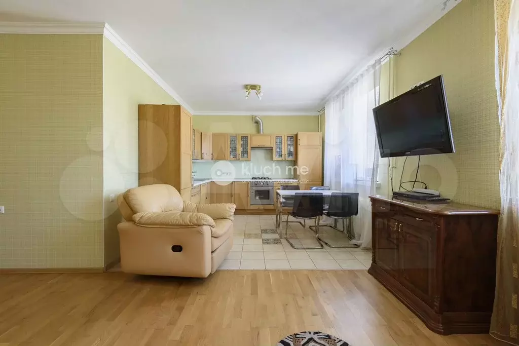 3-к. квартира, 110 м, 6/10 эт. - Фото 0