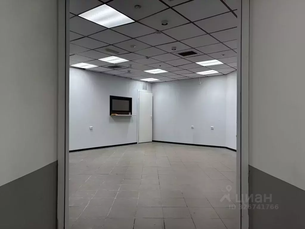 Помещение свободного назначения в Санкт-Петербург просп. Энергетиков, ... - Фото 1