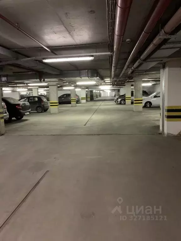 Гараж в Санкт-Петербург ул. Адмирала Черокова, 18к2 (15 м) - Фото 1