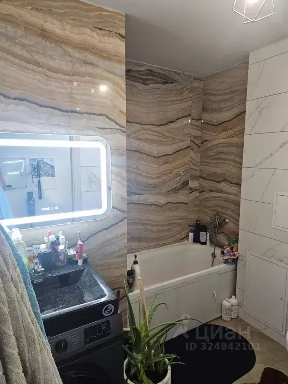 2-к кв. Саха (Якутия), Якутск ул. Дзержинского, 22 (47.0 м) - Фото 1