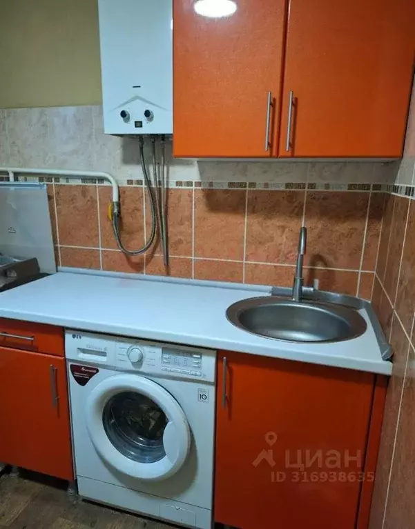 2-к кв. Ростовская область, Новочеркасск ул. Бакунина (45.0 м) - Фото 0