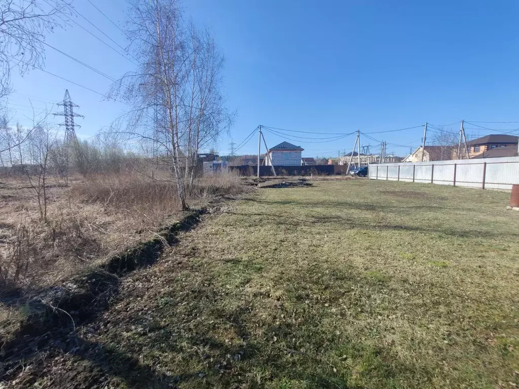 Участок в Московская область, Ленинский городской округ, д. ... - Фото 0