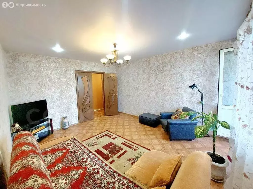 3-комнатная квартира: Волгоград, бульвар Энгельса, 2 (62 м) - Фото 1