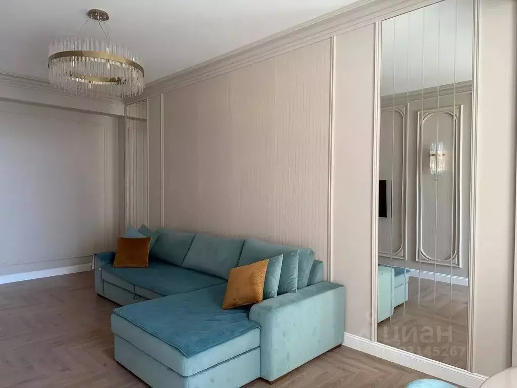 2-к кв. Дагестан, Каспийск просп. Акулиничева, 8 (68.0 м) - Фото 1