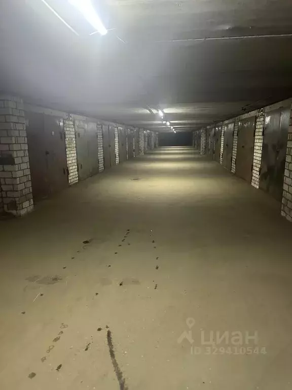 Гараж в Московская область, Красногорск Успенская ул., 1 (18 м) - Фото 2