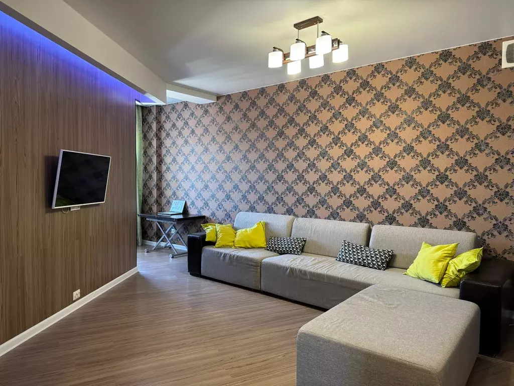 Продаётся квартира-студия, 51.6 м - Фото 1