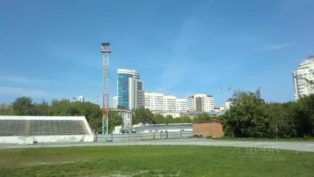 Офис в Свердловская область, Екатеринбург ул. Хохрякова, 74 (152 м) - Фото 2