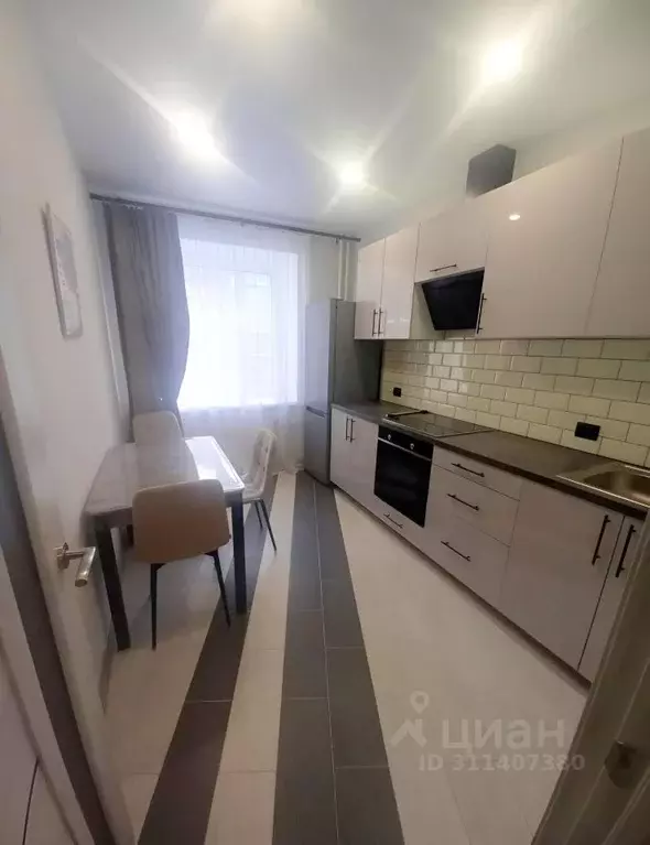 1-к кв. Ленинградская область, Гатчина ул. Хохлова, 20 (39.5 м) - Фото 0