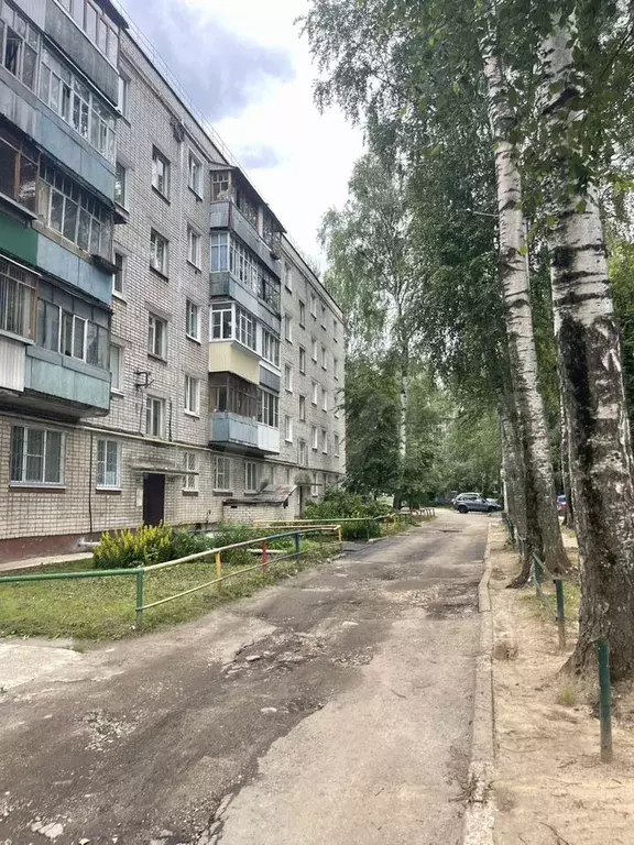 Комната 13 м в 2-к., 1/5 эт. - Фото 1