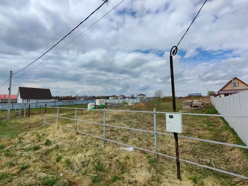 Участок в Московская область, Сергиево-Посадский городской округ, д. ... - Фото 0