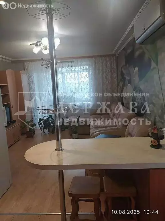 2-комнатная квартира: Междуреченск, проспект Шахтёров, 27 (41 м) - Фото 1