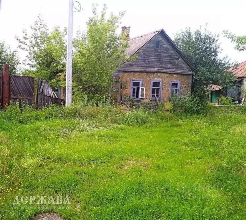 Дом в Белгородская область, Старооскольский городской округ, с. ... - Фото 0