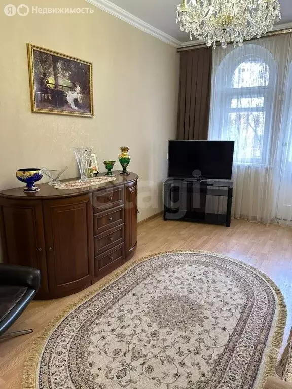 2-комнатная квартира: Владикавказ, проспект Коста, 162 (55 м) - Фото 1