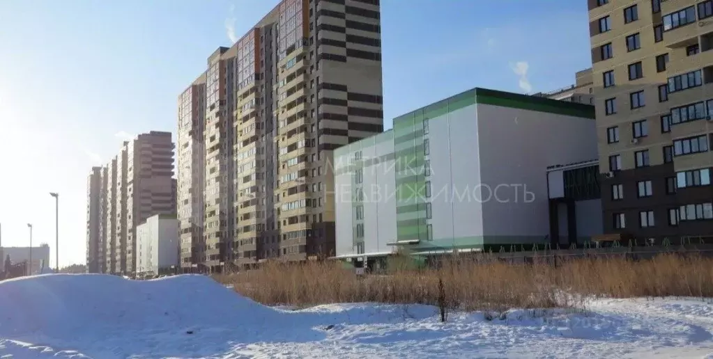 Гараж в Тюменская область, Тюмень ул. Тимофея Чаркова, 81с2 (15 м) - Фото 1