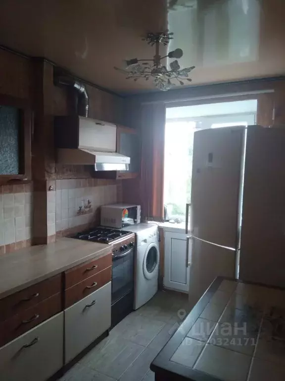3-к кв. Саратовская область, Энгельс ул. Тельмана, 15А (64.0 м) - Фото 0