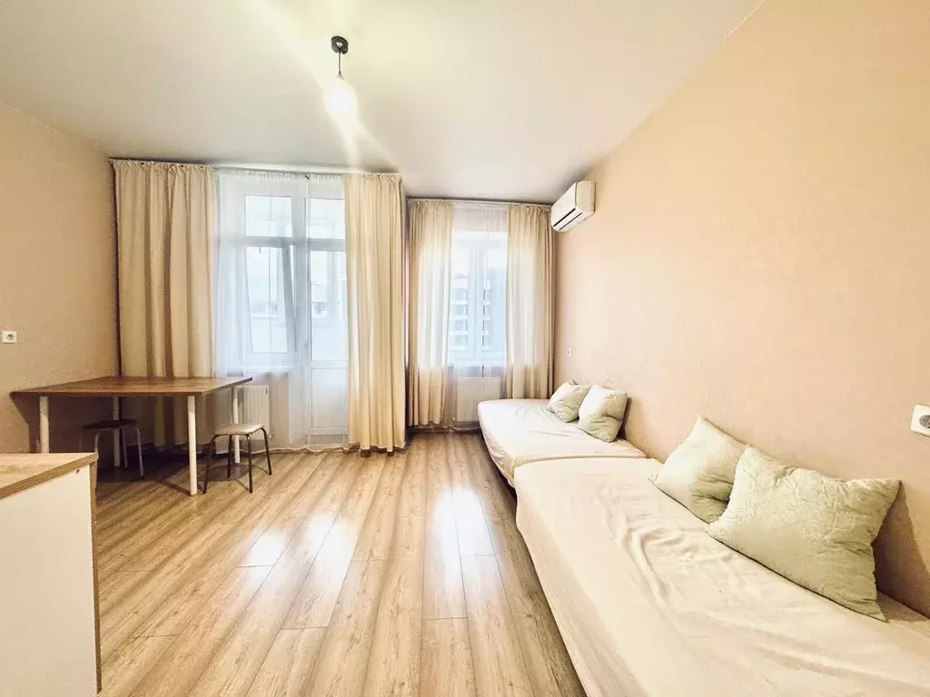 Студия Краснодарский край, Краснодар ул. Им. Героя Яцкова И.В., 19к2 ... - Фото 1